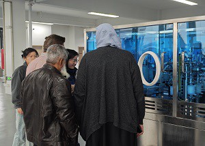 Pakistan İlaç Heyeti Tesisimizi Ziyaret Etti, Önceden Doldurulmuş Şırınga Dol...